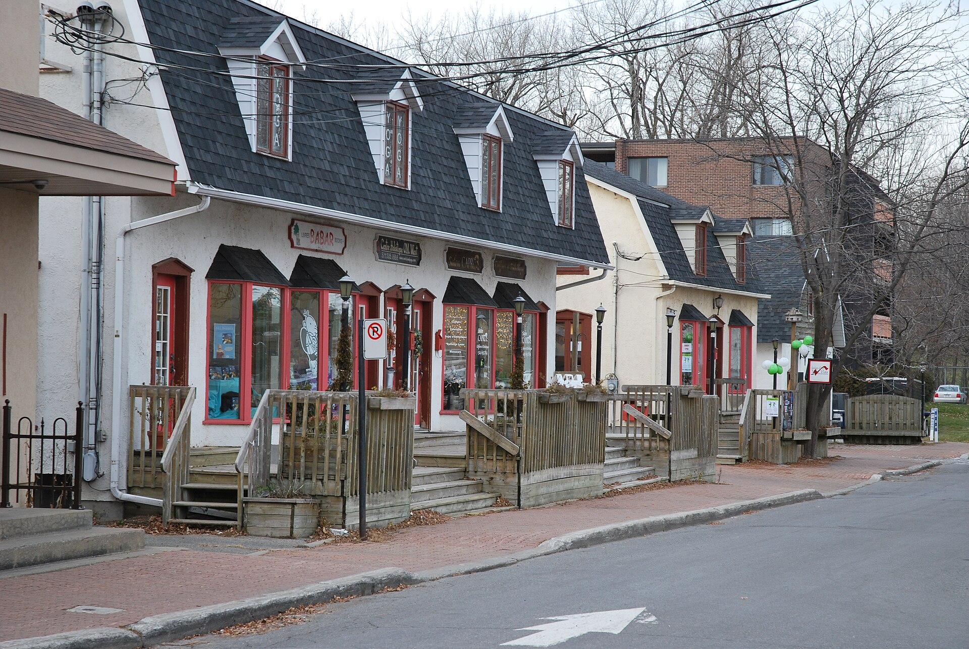 Living in Pointe-Claire: A Local’s Guide